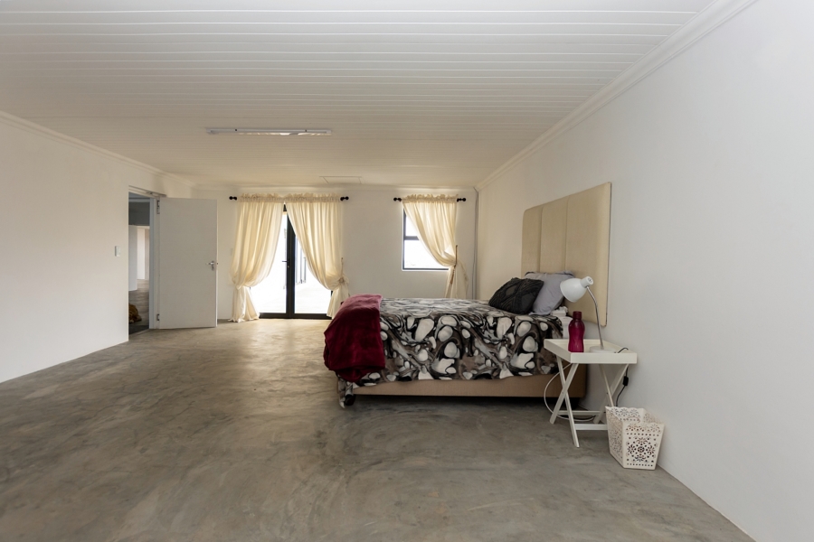 7 Bedroom Property for Sale in Jacobsbaai Western Cape